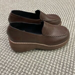 NWOT Brown Platform Slip-On Loafers